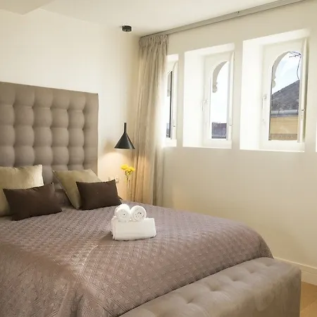 فندق Living4malaga مالقة